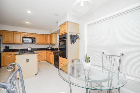 39 Oak Ridge Lane Manahawkin NJ 08050