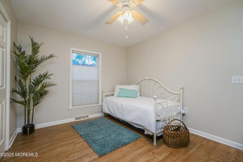 39 Oak Ridge Lane Manahawkin NJ 08050