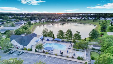 39 Oak Ridge Lane Manahawkin NJ 08050