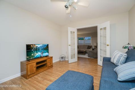 39 Oak Ridge Lane Manahawkin NJ 08050