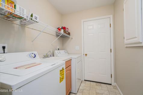 39 Oak Ridge Lane Manahawkin NJ 08050