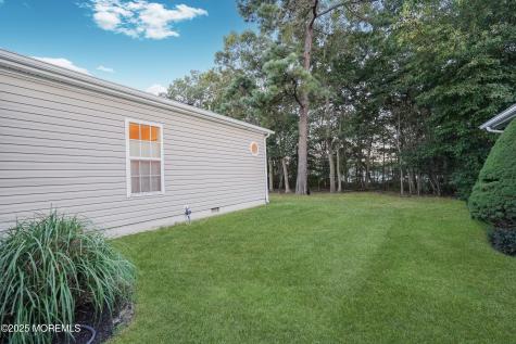 39 Oak Ridge Lane Manahawkin NJ 08050