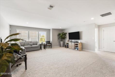 9 Foulks Terrace Lincroft NJ 07738
