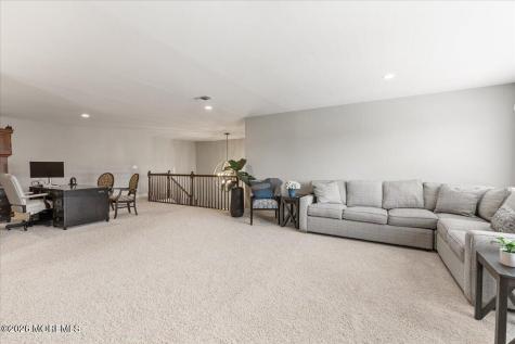 9 Foulks Terrace Lincroft NJ 07738