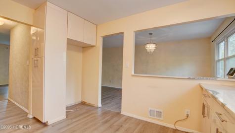 2 Lone Star Lane Manalapan NJ 07726