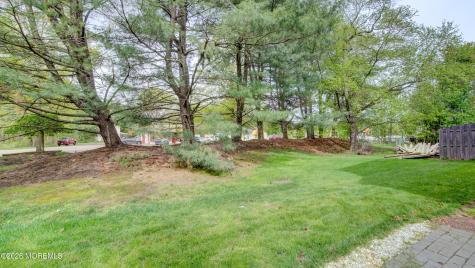 2 Lone Star Lane Manalapan NJ 07726