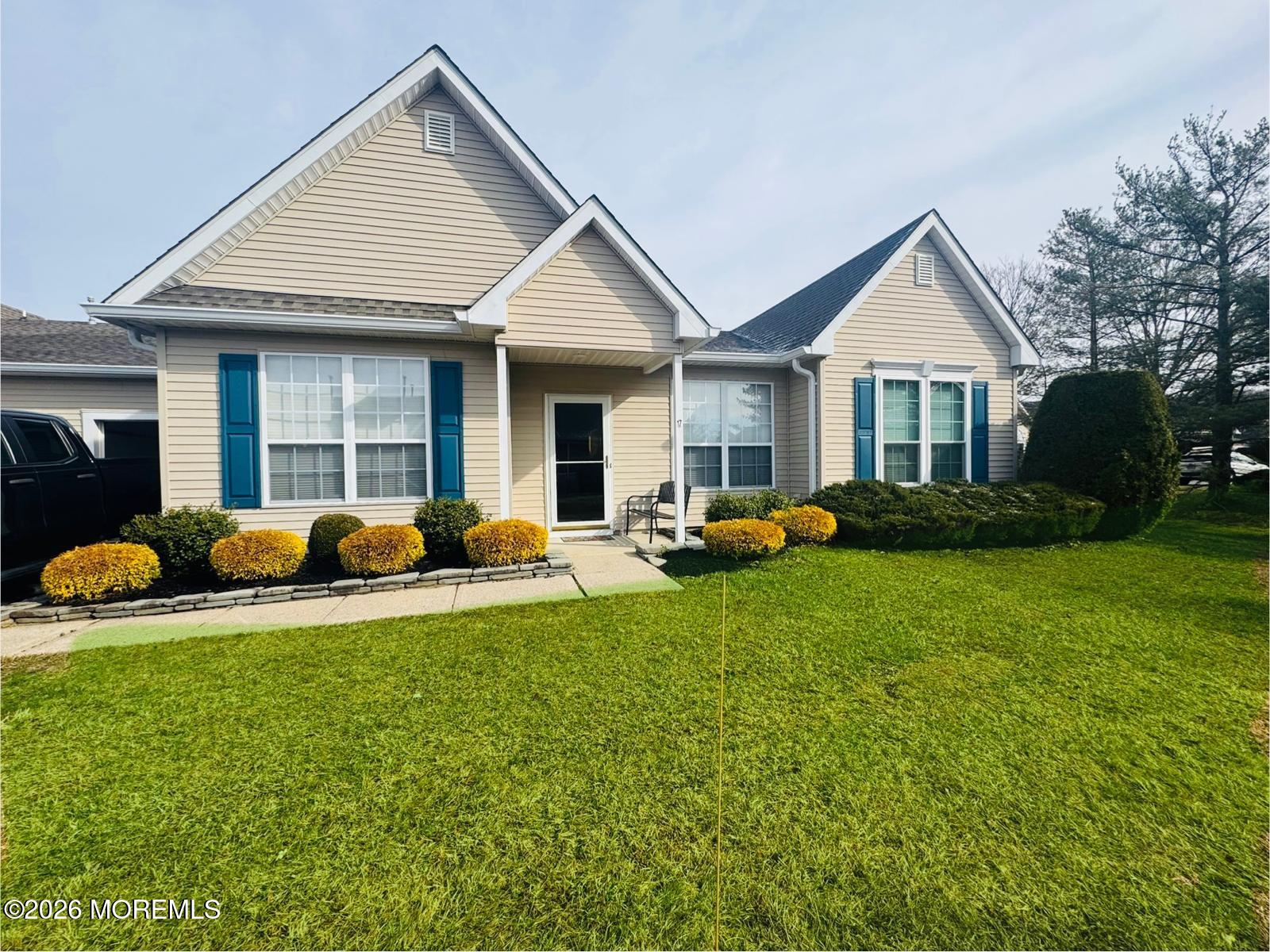 17 Foxwood Road Lakewood NJ 08701