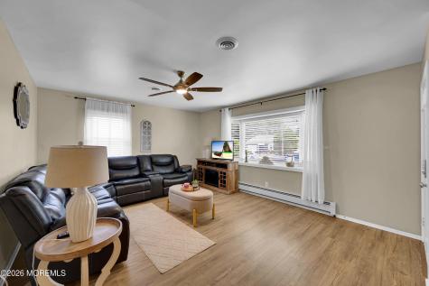 32 Carlisle Road Toms River NJ 08757