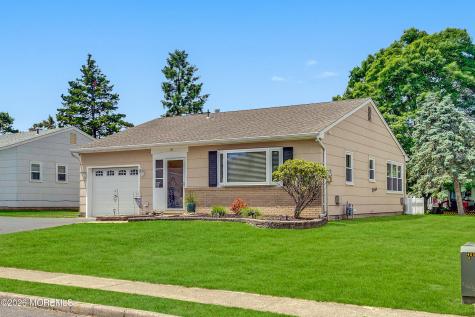 32 Carlisle Road Toms River NJ 08757
