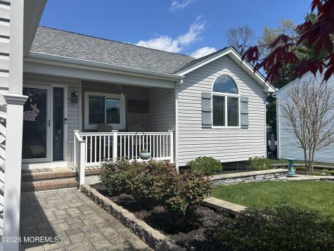 128 Gangway Lane Manahawkin NJ 08050