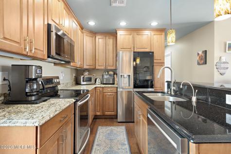 52 Diane Road Manahawkin NJ 08050