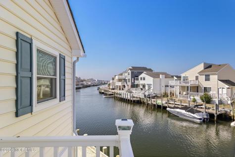 52 Diane Road Manahawkin NJ 08050