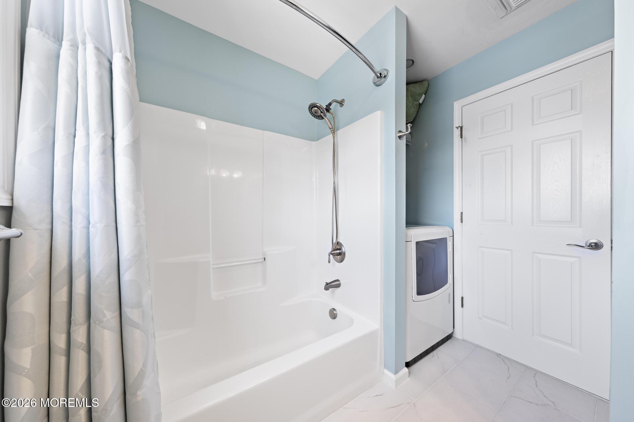 52 Diane Road Manahawkin NJ 08050