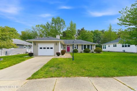 94 Guadeloupe Drive Toms River NJ 08757