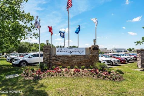 94 Guadeloupe Drive Toms River NJ 08757