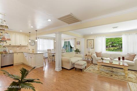 94 Guadeloupe Drive Toms River NJ 08757