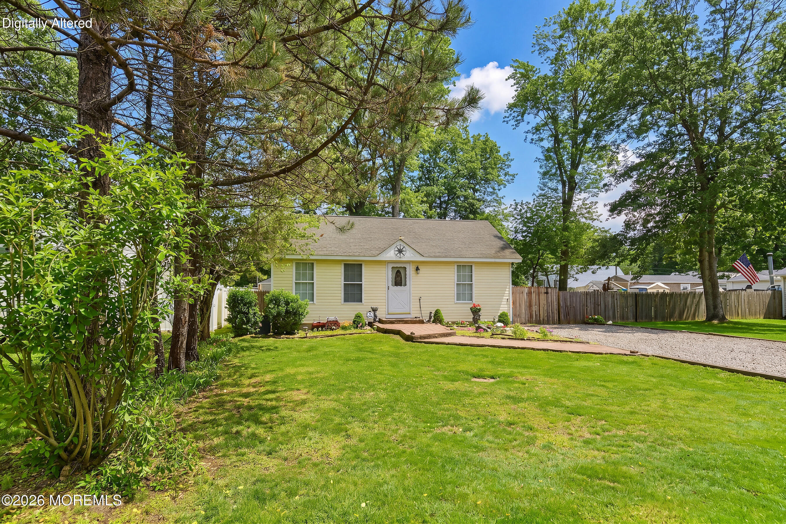 608 E Holly Boulevard Bayville NJ 08721