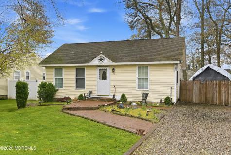 608 E Holly Boulevard Bayville NJ 08721