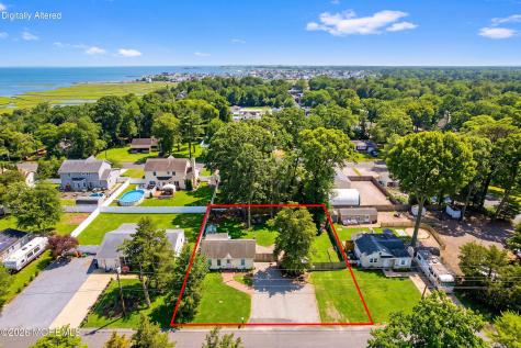 608 E Holly Boulevard Bayville NJ 08721