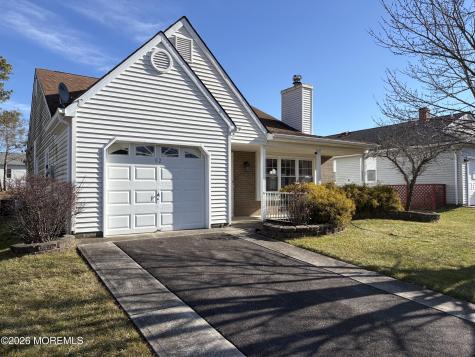 82 Trent Drive Toms River NJ 08757