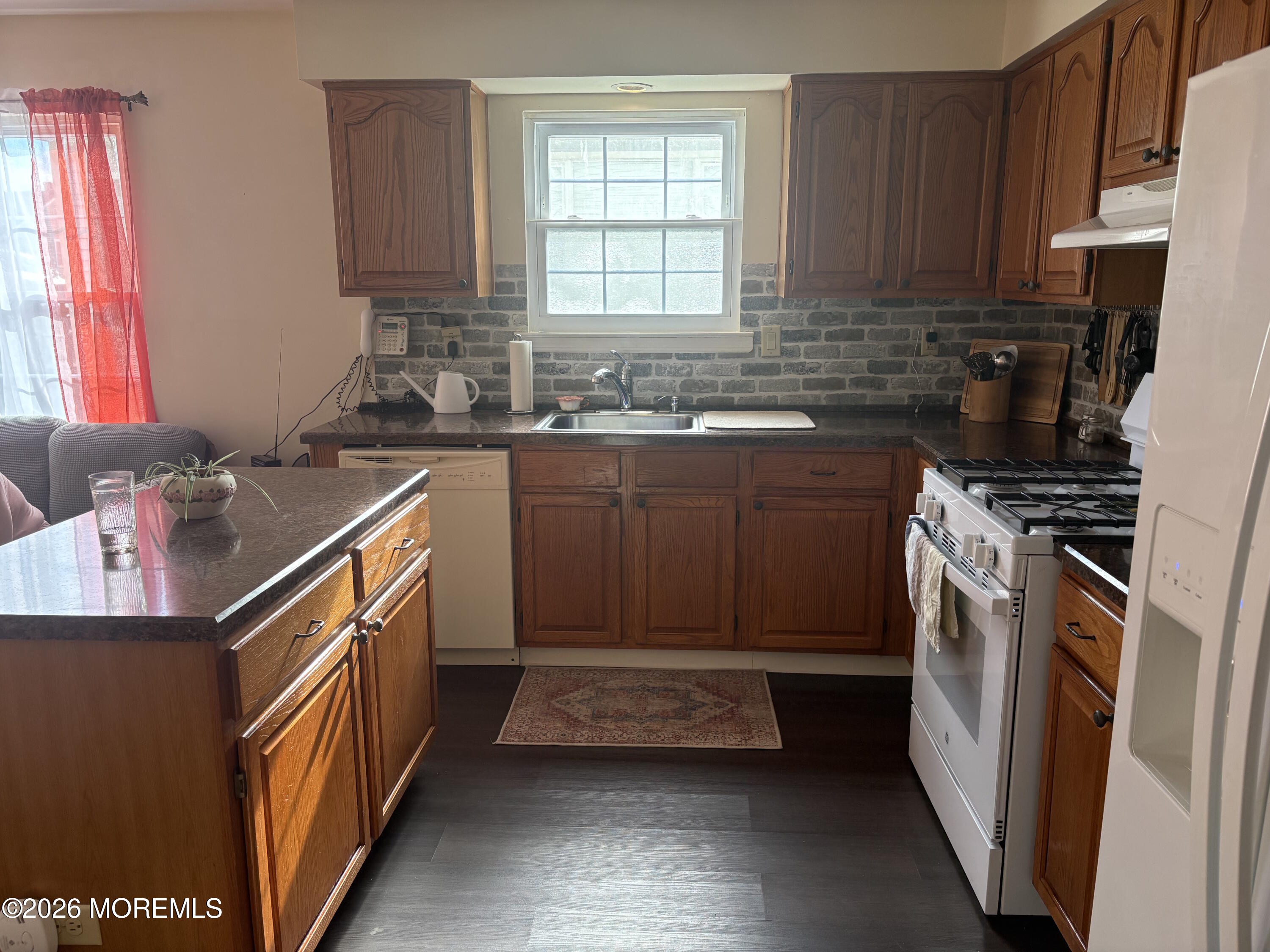 82 Trent Drive Toms River NJ 08757