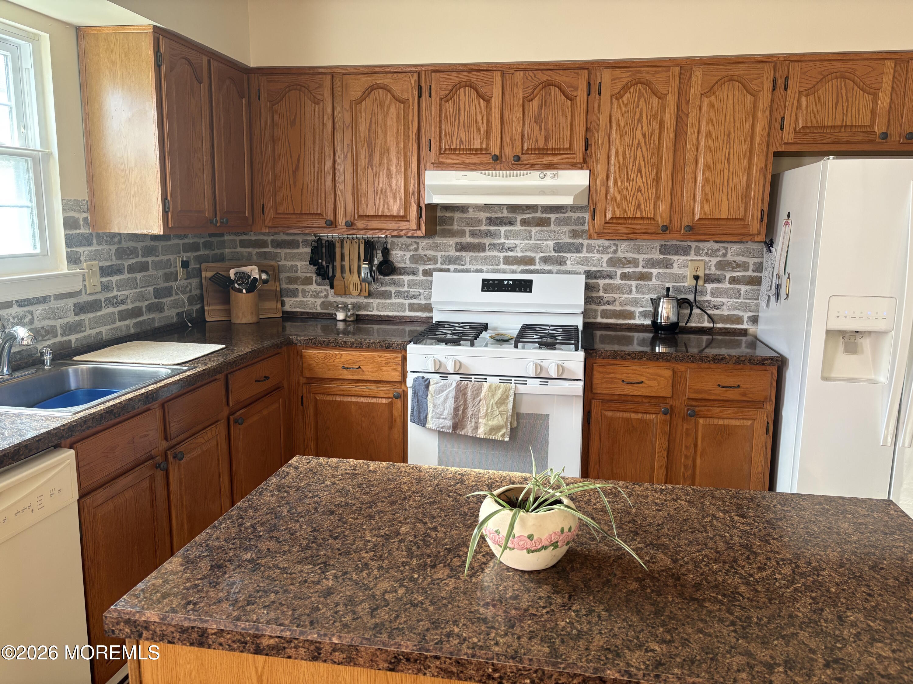 82 Trent Drive Toms River NJ 08757