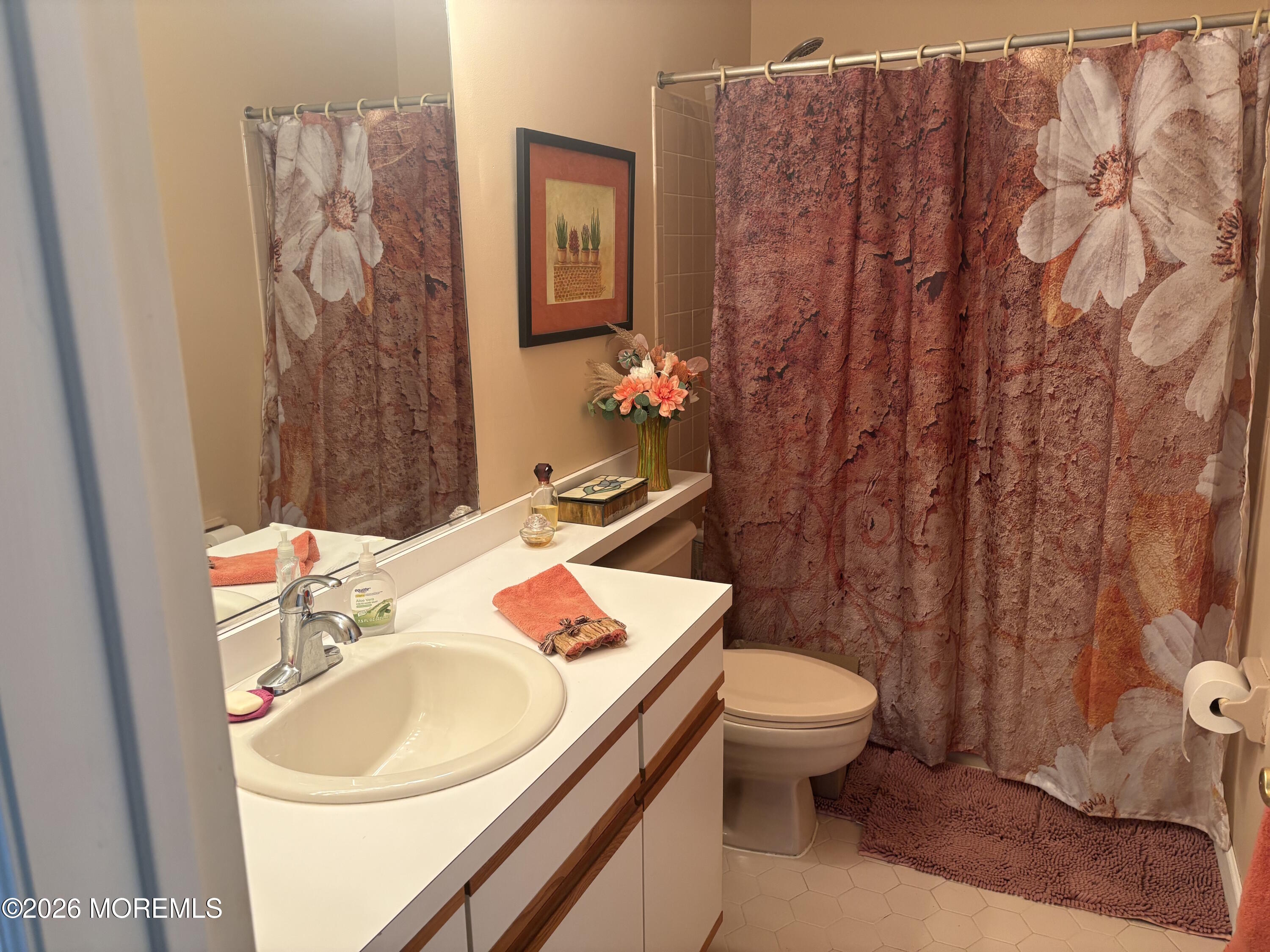 82 Trent Drive Toms River NJ 08757
