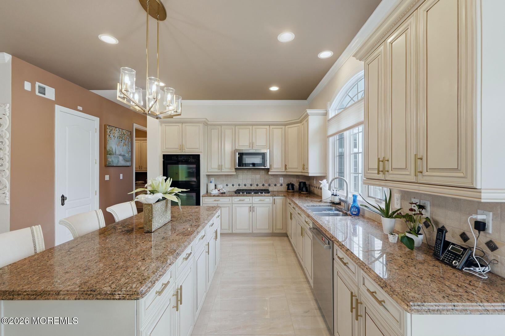 7 Crystal Court Manalapan NJ 07726