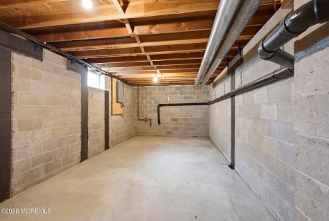 1349 Longboat Avenue Beachwood NJ 08722