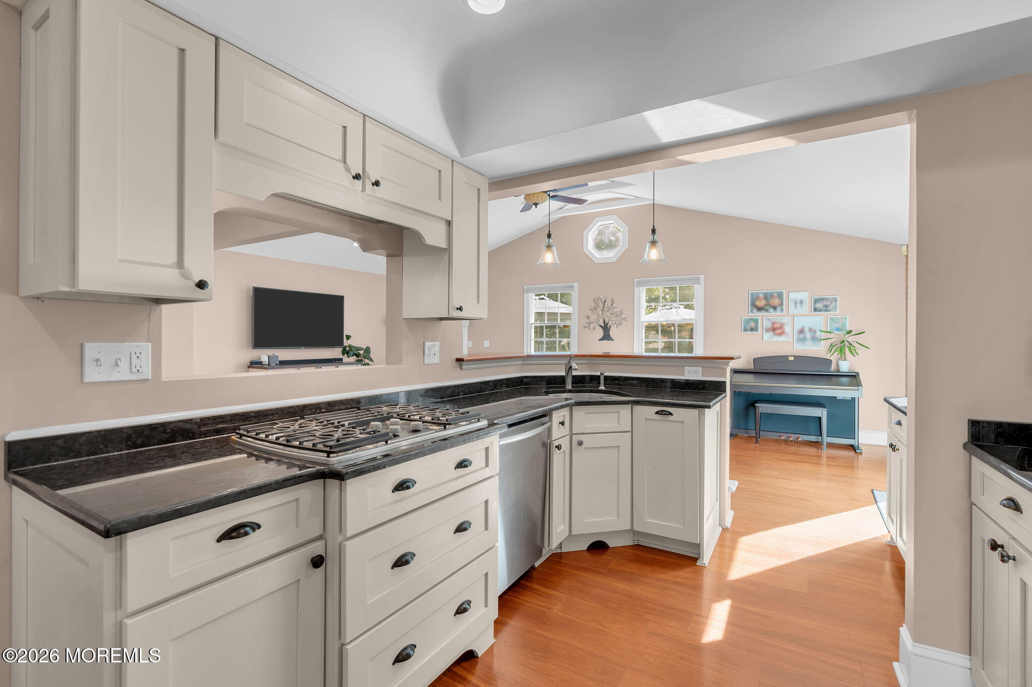 8 Partridge Lane Howell NJ 07731