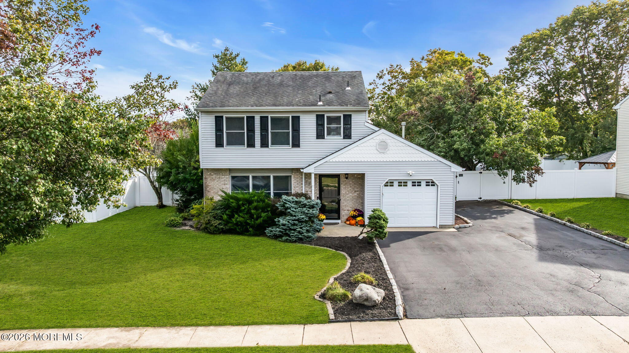 8 Partridge Lane Howell NJ 07731