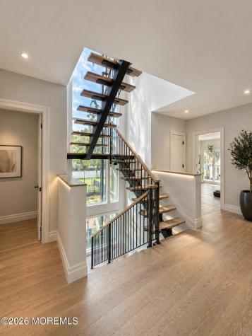 13 Johnston Street Oakhurst NJ 07755