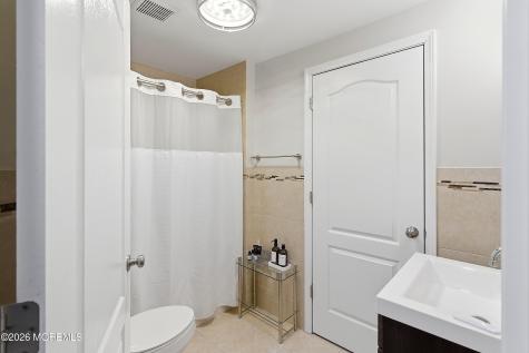 13 Treeside Lane Lakewood NJ 08701