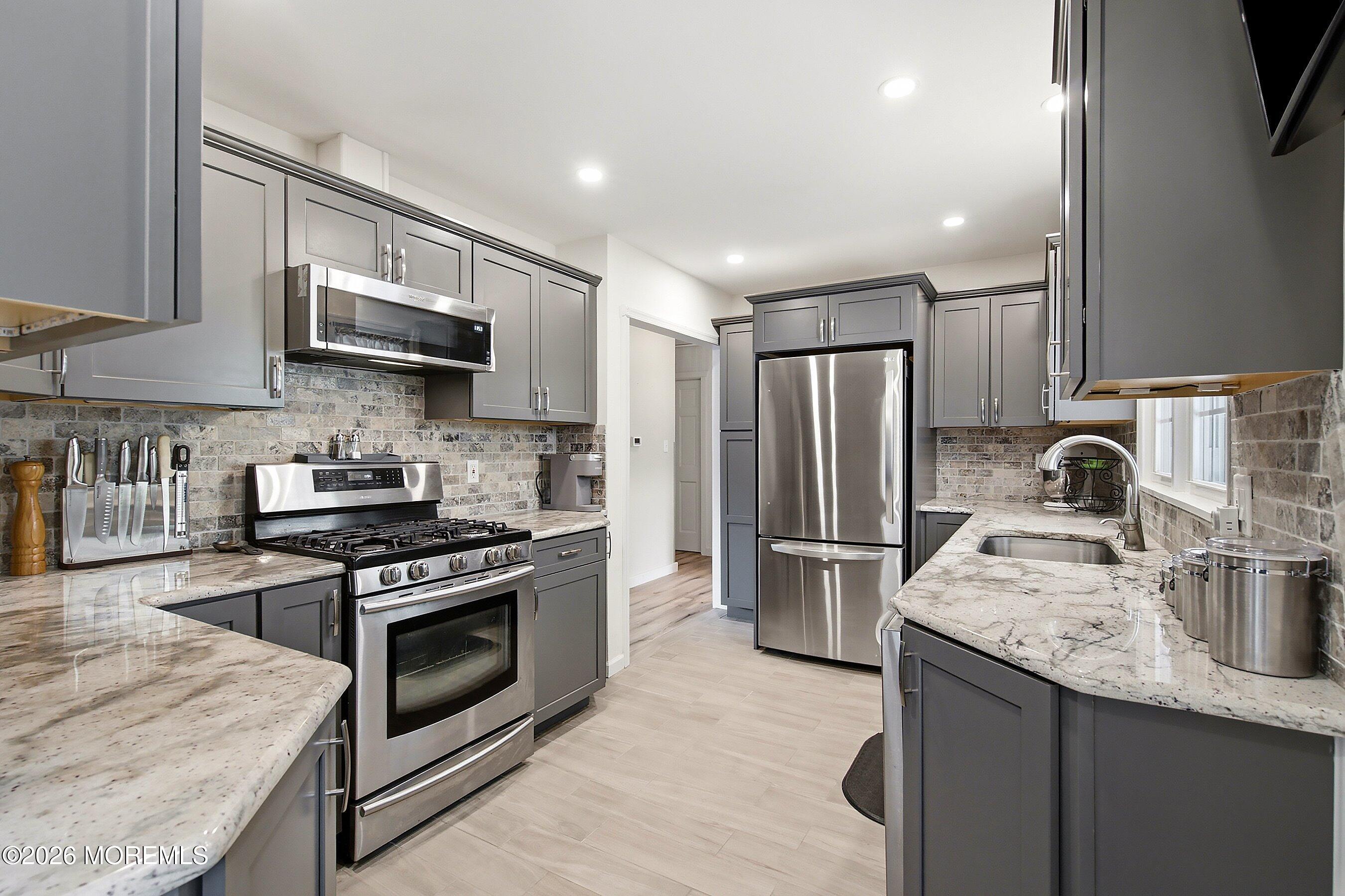 327 Pacific Avenue Beachwood NJ 08722