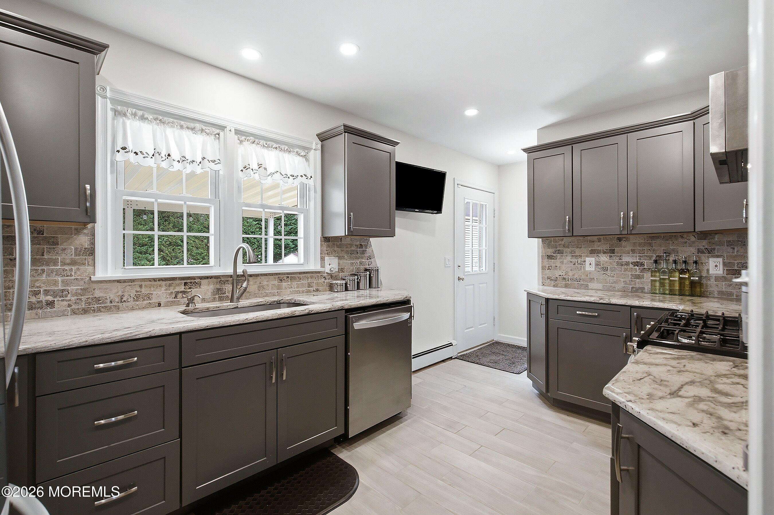 327 Pacific Avenue Beachwood NJ 08722