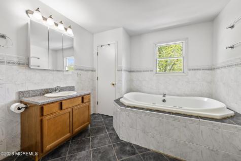 38 Bay Avenue North Middletown NJ 07748