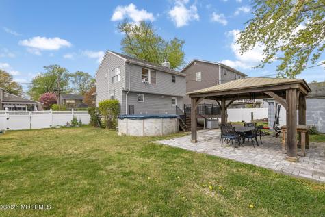 38 Bay Avenue North Middletown NJ 07748