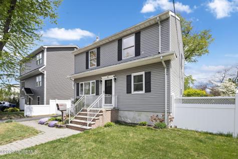 38 Bay Avenue North Middletown NJ 07748