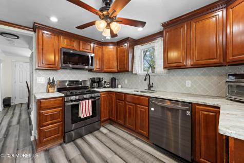 38 Bay Avenue North Middletown NJ 07748