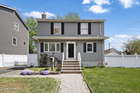 38 Bay Avenue North Middletown NJ 07748