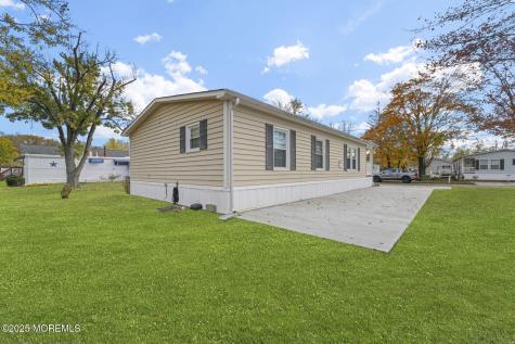 7 Longview Trail Plumsted NJ 08533