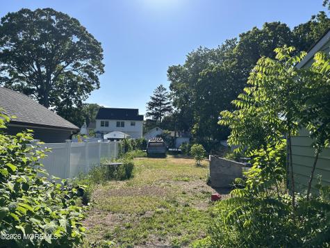 1907 Central Avenue West Belmar NJ 07719