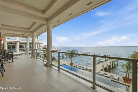 3331-3333 Long Point Drive Toms River NJ 08753