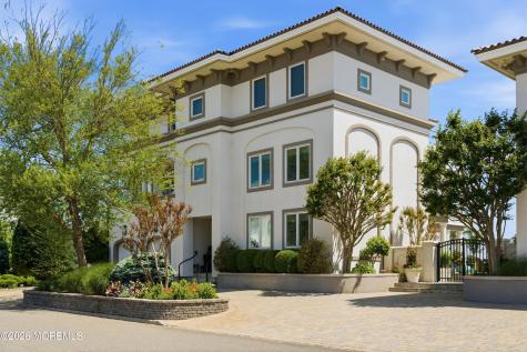 3331-3333 Long Point Drive Toms River NJ 08753