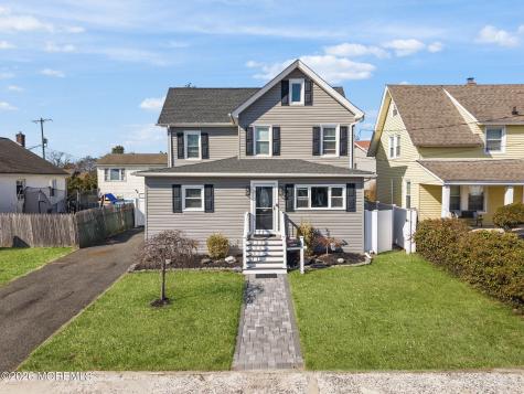 75 Manning Place Keansburg NJ 07734