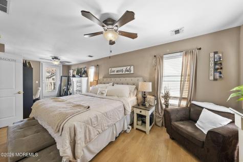 75 Manning Place Keansburg NJ 07734