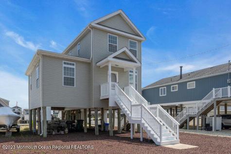 145 Flamingo Road Tuckerton NJ 08087