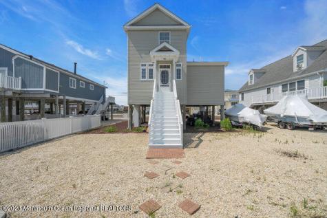 145 Flamingo Road Tuckerton NJ 08087