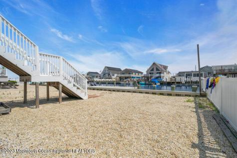 145 Flamingo Road Tuckerton NJ 08087