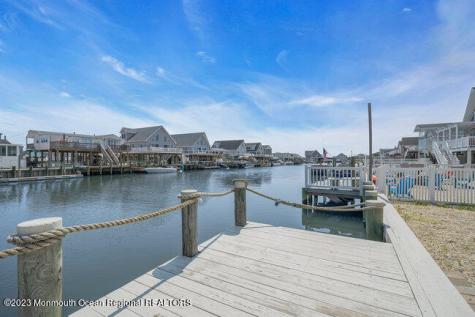 145 Flamingo Road Tuckerton NJ 08087